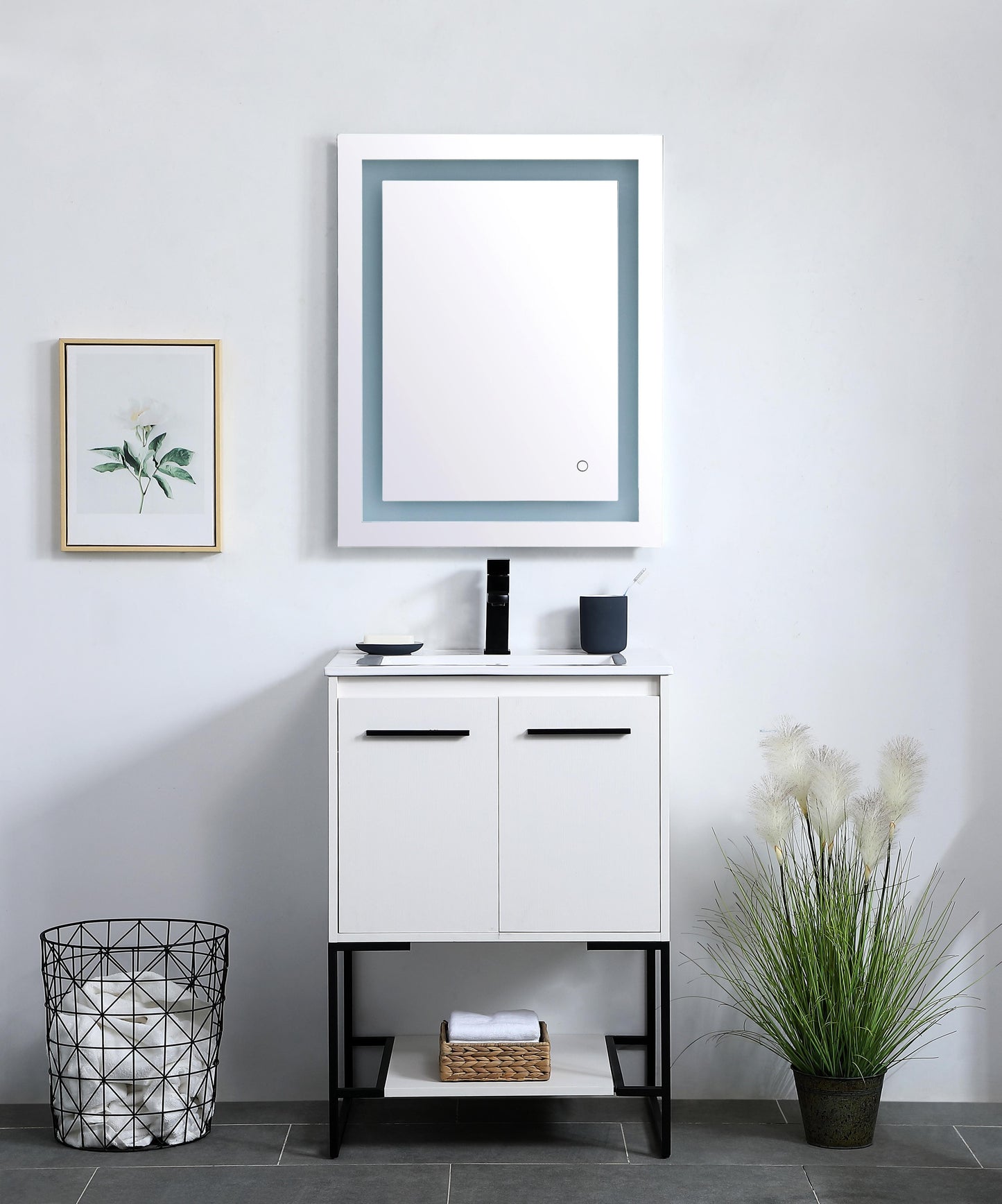 24 inch Single Bathroom Vanity in White - BC3402433WH