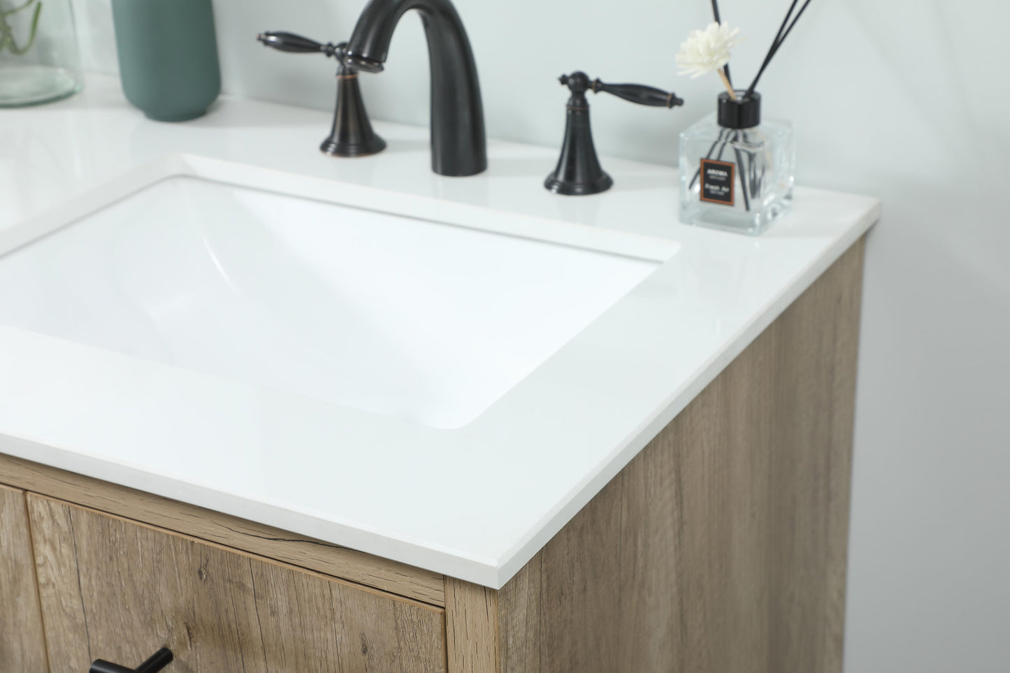 60 inch Single Bathroom Vanity in Natural Oak