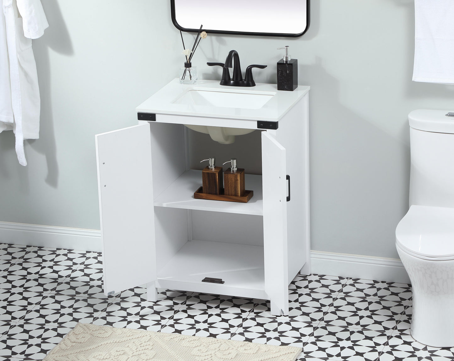 24 inch Single Bathroom Vanity in White - BC4702434WH